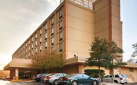 Best Western Plus Towson Baltimore North Hotel & Suites